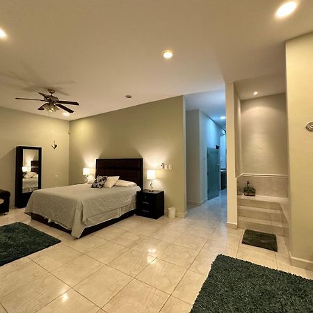 Casa Sasha'S Mini Palace Cancún Zewnętrze zdjęcie